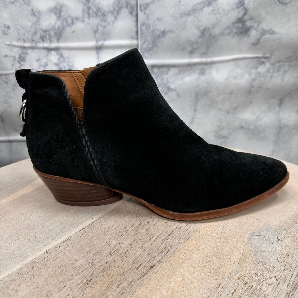 Sarto Sloan Ankle Boot Women 8M Black Good Suede Pointed Toe Ring Detail Cutout